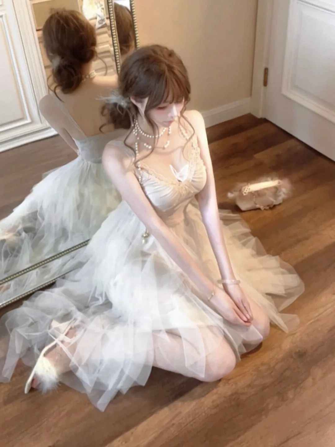 Gentle Wind Unique Beautiful Puffy Net Gown Design Sensation Small Audience Dress Cotton Summer Midi Dress Women's Fashion
Gentle Wind Unique Beautiful Puffy Net Gown Design Sensation Small Audience Dress Cotton Summer Midi Dress Women's Fashion