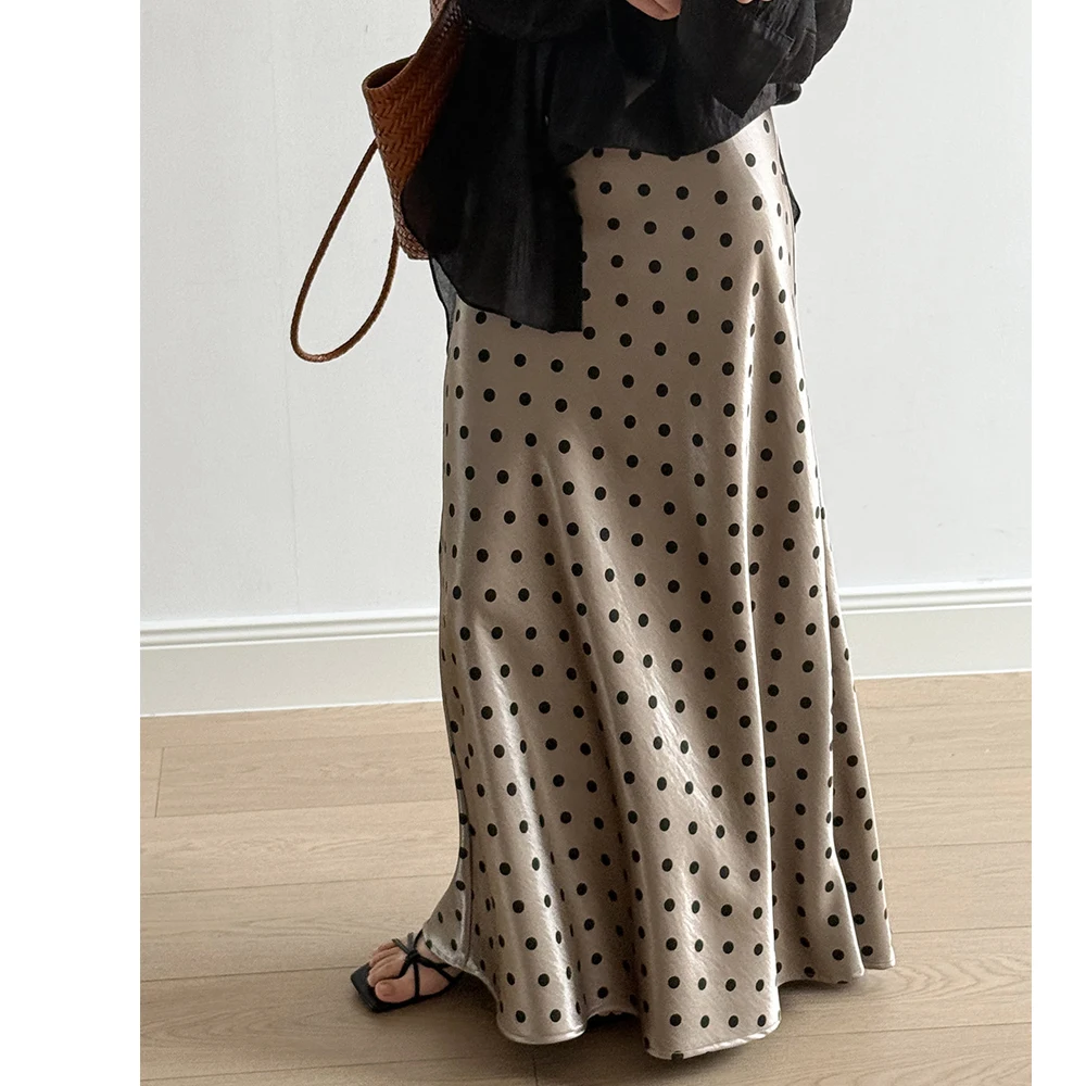 2025 New Arrival Women Elegant Vintage Skirt High Waist Dots Print Satin Maxi Skirts Faldas Femme Streetwear
2025 New Arrival Women Elegant Vintage Skirt High Waist Dots Print Satin Maxi Skirts Faldas Femme Streetwear