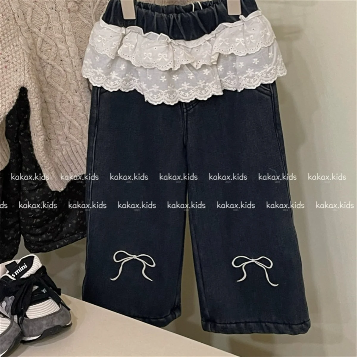 Girls' Jeans 2024 Girls' Autumn/Winter Korean lace waist embroidered bow and fleece jeans 2 3 4 5 6 years girls pants
Girls' Jeans 2024 Girls' Autumn/Winter Korean lace waist embroidered bow and fleece jeans 2 3 4 5 6 years girls pants