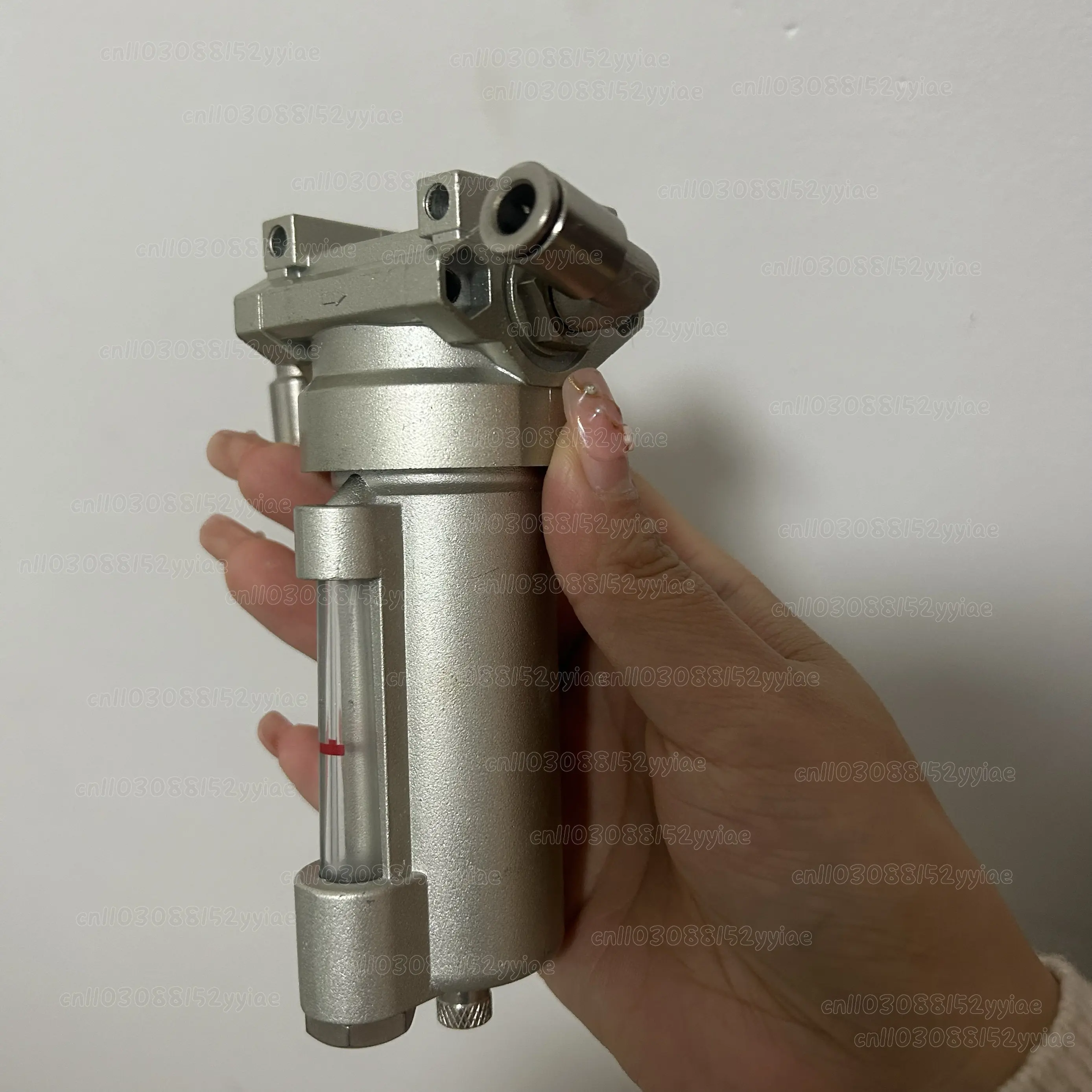 Diesel vehicle oil-water separator intake and exhaust urea pump air filter oil-gas separation filter
Diesel vehicle oil-water separator intake and exhaust urea pump air filter oil-gas separation filter
