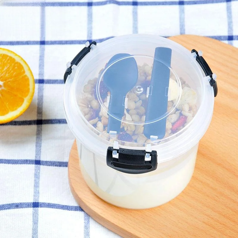 Portable Vegetables Salad Cup with Spoon Overnight Oats Layered Sealed Breakfast Bowl for Children Japanese Style Plastic Cup
Portable Vegetables Salad Cup with Spoon Overnight Oats Layered Sealed Breakfast Bowl for Children Japanese Style Plastic Cup