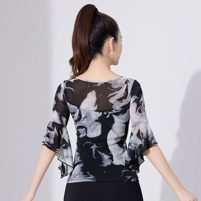 Summer Ballroom Latin Dance Tops New Mesh Printing Leopard High-end Adult Costumes International Standard Modern Dance Clothes
Summer Ballroom Latin Dance Tops New Mesh Printing Leopard High-end Adult Costumes International Standard Modern Dance Clothes