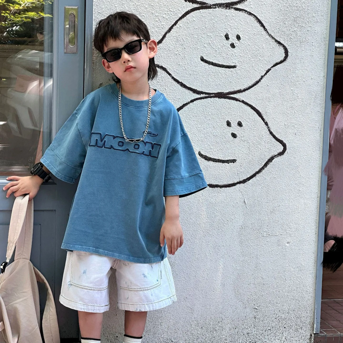 Children Clothing Casual Breathable Short Sleeve 2024 Summer Korean Boy Fashion All Match Design Sense Letter Printed T Shirt
Children Clothing Casual Breathable Short Sleeve 2024 Summer Korean Boy Fashion All Match Design Sense Letter Printed T Shirt