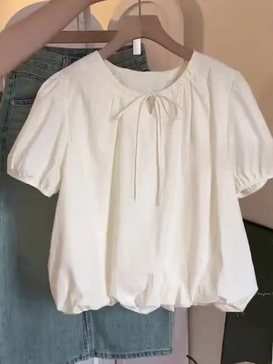 Elegant Floral Bud Short Sleeve Bubble Sleeve Shirt Women's Summer Fashion Top Pure Color Korean Style Loose Fit round Neck
Elegant Floral Bud Short Sleeve Bubble Sleeve Shirt Women's Summer Fashion Top Pure Color Korean Style Loose Fit round Neck