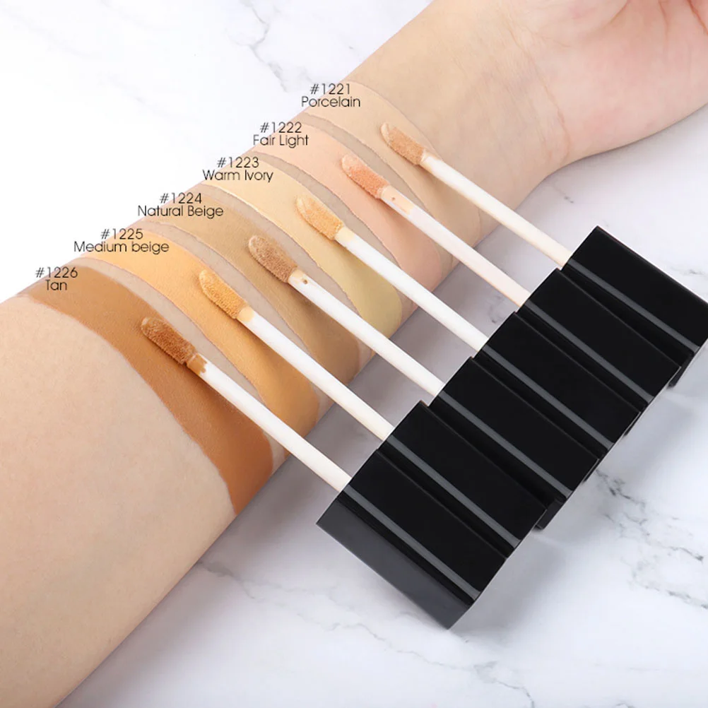 1Pcs Liquid Foundation Concealer Moisturizing Oil Control Pore Concealing Daily Use Glittering Translucent Makeup 
1Pcs Liquid Foundation Concealer Moisturizing Oil Control Pore Concealing Daily Use Glittering Translucent Makeup