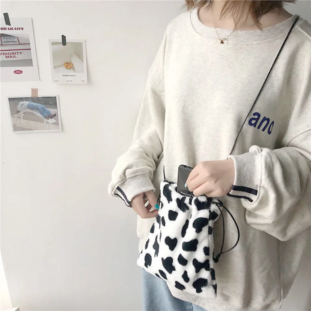 Women Milk Cow Print Plush Drawstring Mini Bag Cow Shoulder Bag Faux Fur Bag Versatile Bags for Female Sling Bag
Women Milk Cow Print Plush Drawstring Mini Bag Cow Shoulder Bag Faux Fur Bag Versatile Bags for Female Sling Bag