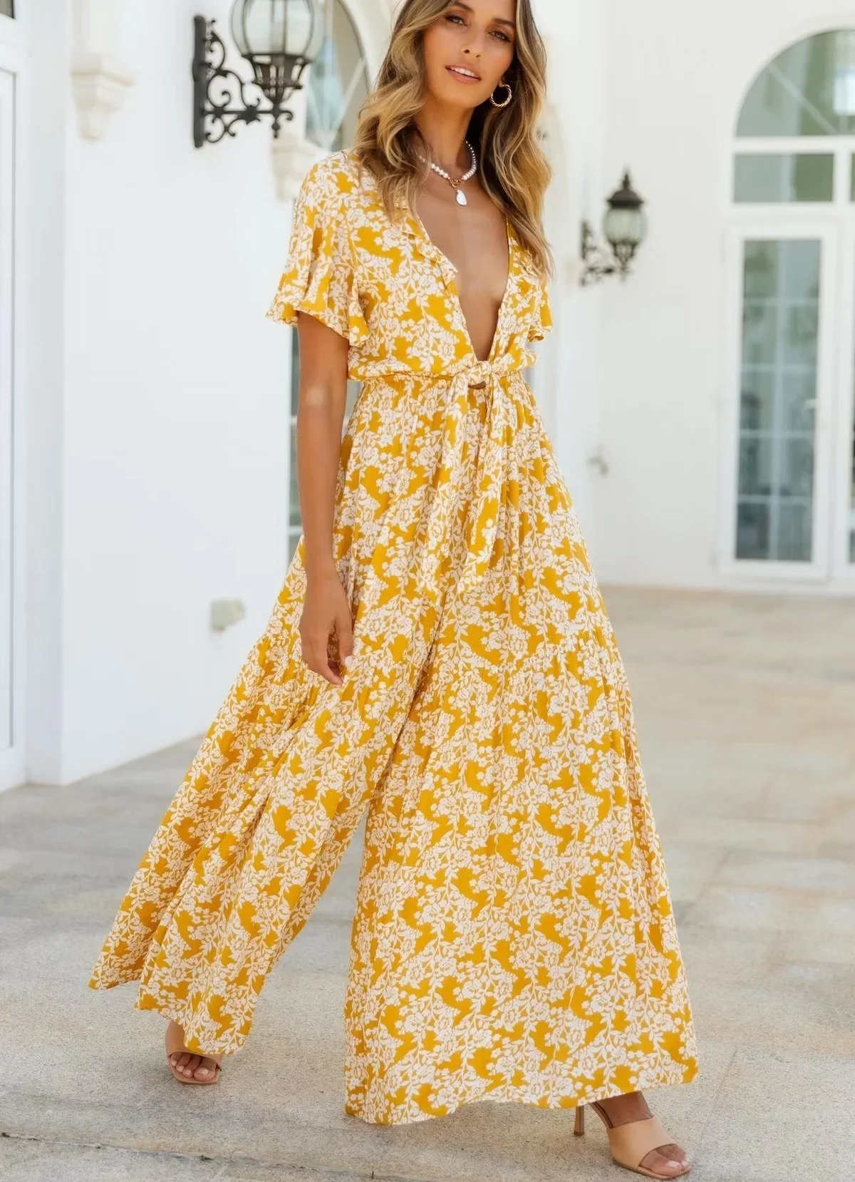Cotton Rayon Floral Printed Jumpsuits Women Vintage Wide Leg Pants Short Sleeve Sexy Deep V Neck Boho Beach Holiday Jumpsuit
Cotton Rayon Floral Printed Jumpsuits Women Vintage Wide Leg Pants Short Sleeve Sexy Deep V Neck Boho Beach Holiday Jumpsuit