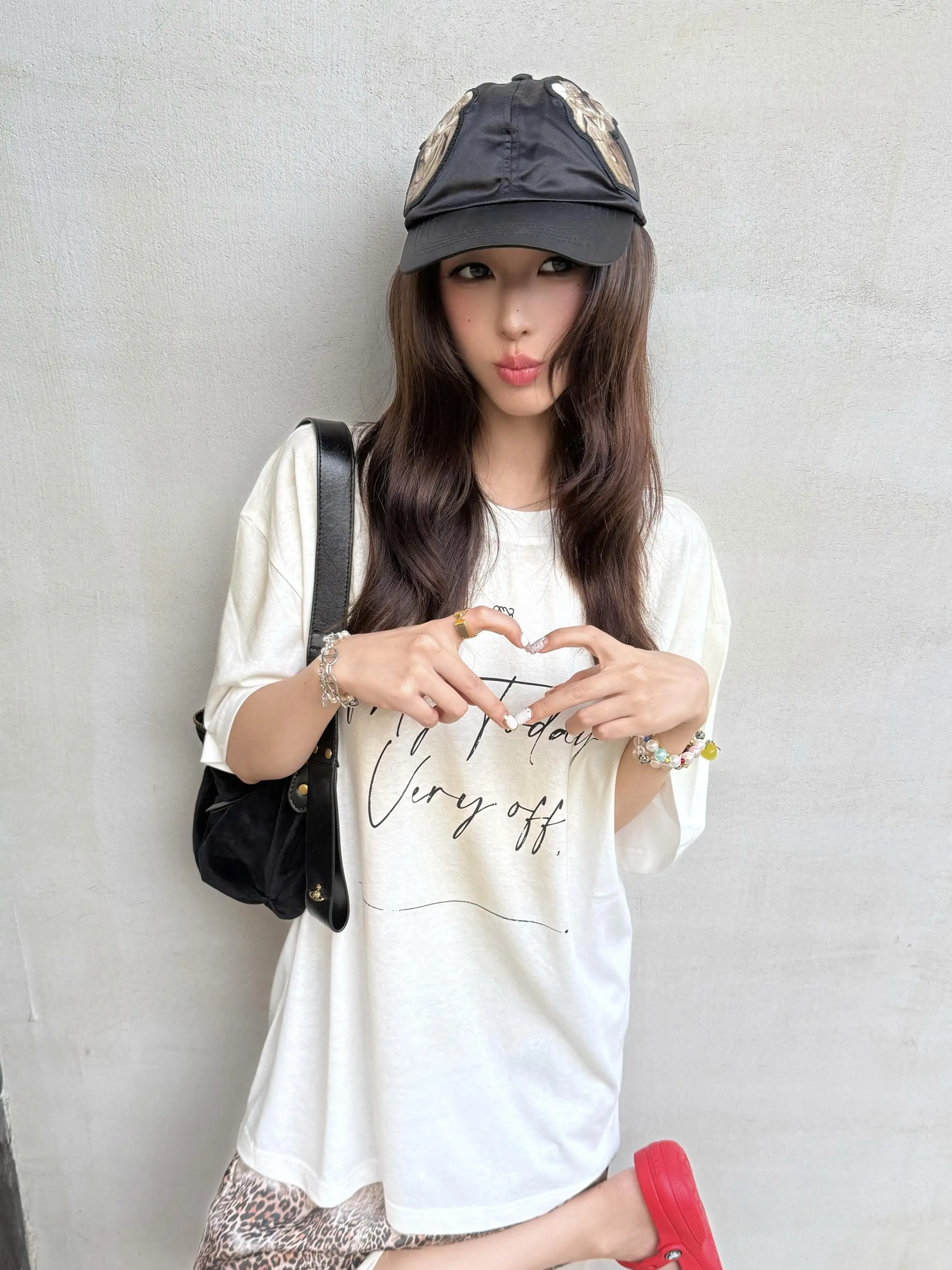 Dongjin Heat Casual Loose Fit Women's T-Shirt Short Sleeve Pure Cotton Lightweight UV Protection Printed Comfortable Cotton Tee
Dongjin Heat Casual Loose Fit Women's T-Shirt Short Sleeve Pure Cotton Lightweight UV Protection Printed Comfortable Cotton Tee