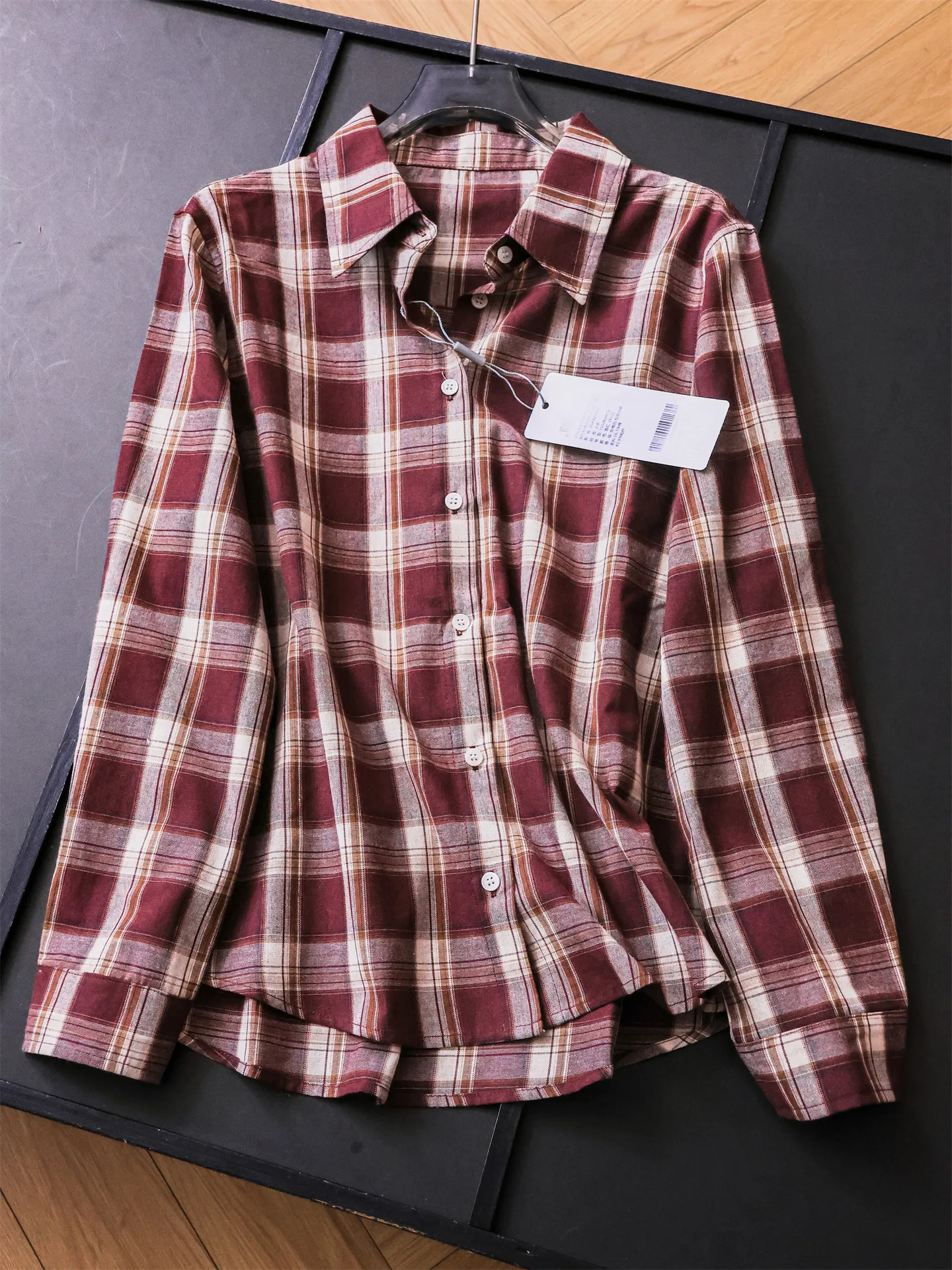 Comfortable Plaid Loose Fit Long Sleeve Shirt Casual Style Women's Shirt Fashionable Casual Outerwear Button up Cotton Blend
Comfortable Plaid Loose Fit Long Sleeve Shirt Casual Style Women's Shirt Fashionable Casual Outerwear Button up Cotton Blend