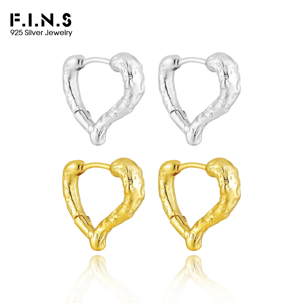 F.I.N.S текстура в форме сердца, нерегулярные серьги-кольца из стерлингового серебра 925 пробы, женские серьги-кольца для пирсинга в форме сердца, пряжки для ушей, изысканные драгоценности
F.I.N.S текстура в форме сердца, нерегулярные серьги-кольца из стерлингового серебра 925 пробы, женские серьги-кольца для пирсинга в форме сердца, пряжки для ушей, изысканные драгоценности