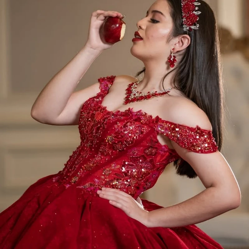 Блестящие красные платья Quinceanera по индивидуальному заказу с открытыми плечами и блестками, аппликация с кристаллами, длинный хвост, тюлевое платье 15, Quinceanera
Блестящие красные платья Quinceanera по индивидуальному заказу с открытыми плечами и блестками, аппликация с кристаллами, длинный хвост, тюлевое платье 15, Quinceanera