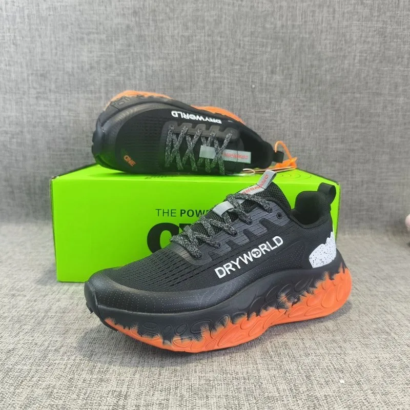 Профессиональные кроссовки для бега по пересеченной местности, мужские и женские роскошные брендовые прогулочные кроссовки унисекс, удобная обувь для спорта и отдыха
Профессиональные кроссовки для бега по пересеченной местности, мужские и женские роскошные брендовые прогулочные кроссовки унисекс, удобная обувь для спорта и отдыха