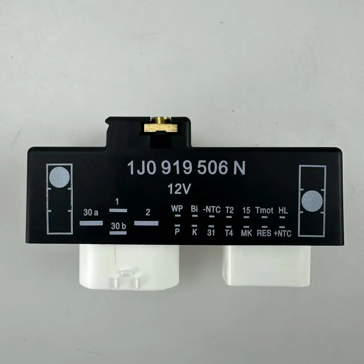 Engine Cooling Fan Control Module Radiator Fan Relay For VW Golf MK4 Jetta Bora Passat Audi TT Seat Skoda 1J0919506N
Engine Cooling Fan Control Module Radiator Fan Relay For VW Golf MK4 Jetta Bora Passat Audi TT Seat Skoda 1J0919506N