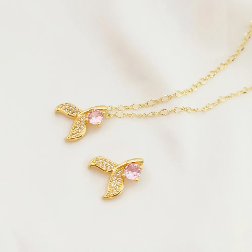 18K Gold-plated and Zircon Rose Crystal Mermaid Tail Pendant DIY Jewelry Pendant Accessory
18K Gold-plated and Zircon Rose Crystal Mermaid Tail Pendant DIY Jewelry Pendant Accessory