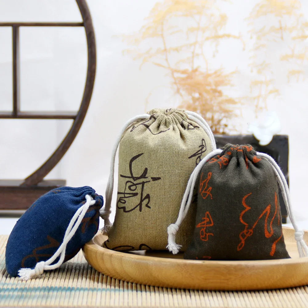 LossTower 10pcs National Ethnic Vintage Storage Gift Pouch Packaging Calligraphy Pulling Drawstring Jute Jewelry Packing Bag
LossTower 10pcs National Ethnic Vintage Storage Gift Pouch Packaging Calligraphy Pulling Drawstring Jute Jewelry Packing Bag