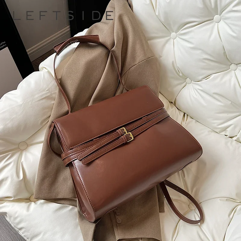 LEFTSIDE Short Handle PU Leather Crossbody Bags for Women 2025 Spring Y2K Ladies Shoulder Bag Females Simple Handbags and Purses
LEFTSIDE Short Handle PU Leather Crossbody Bags for Women 2025 Spring Y2K Ladies Shoulder Bag Females Simple Handbags and Purses