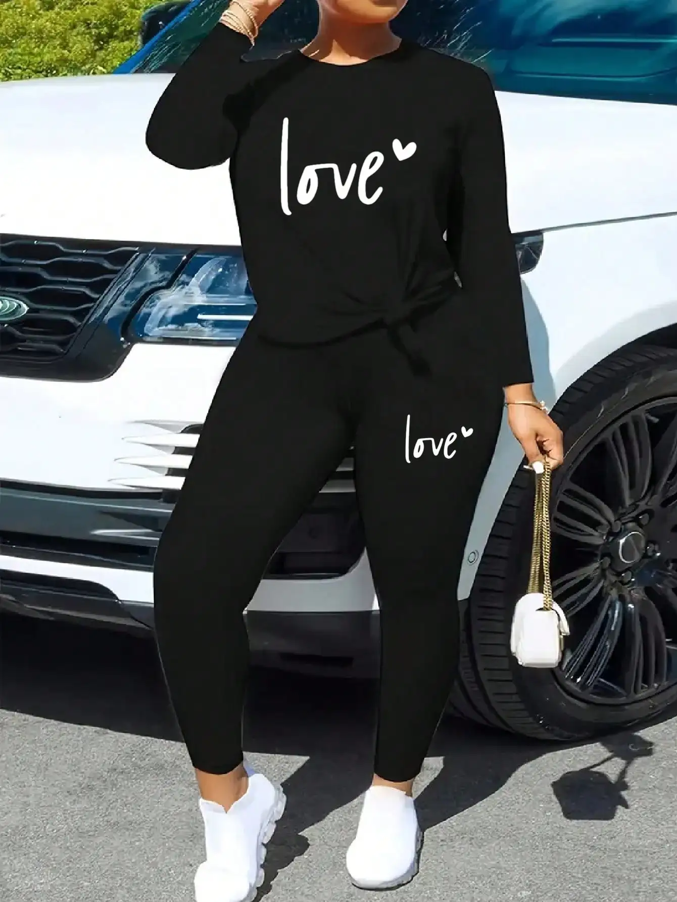 Женский черный комплект из двух предметов с принтом «Любовь», длинными рукавами и узлом спереди, для повседневной носки и отдыха на природе
Женский черный комплект из двух предметов с принтом «Любовь», длинными рукавами и узлом спереди, для повседневной носки и отдыха на природе