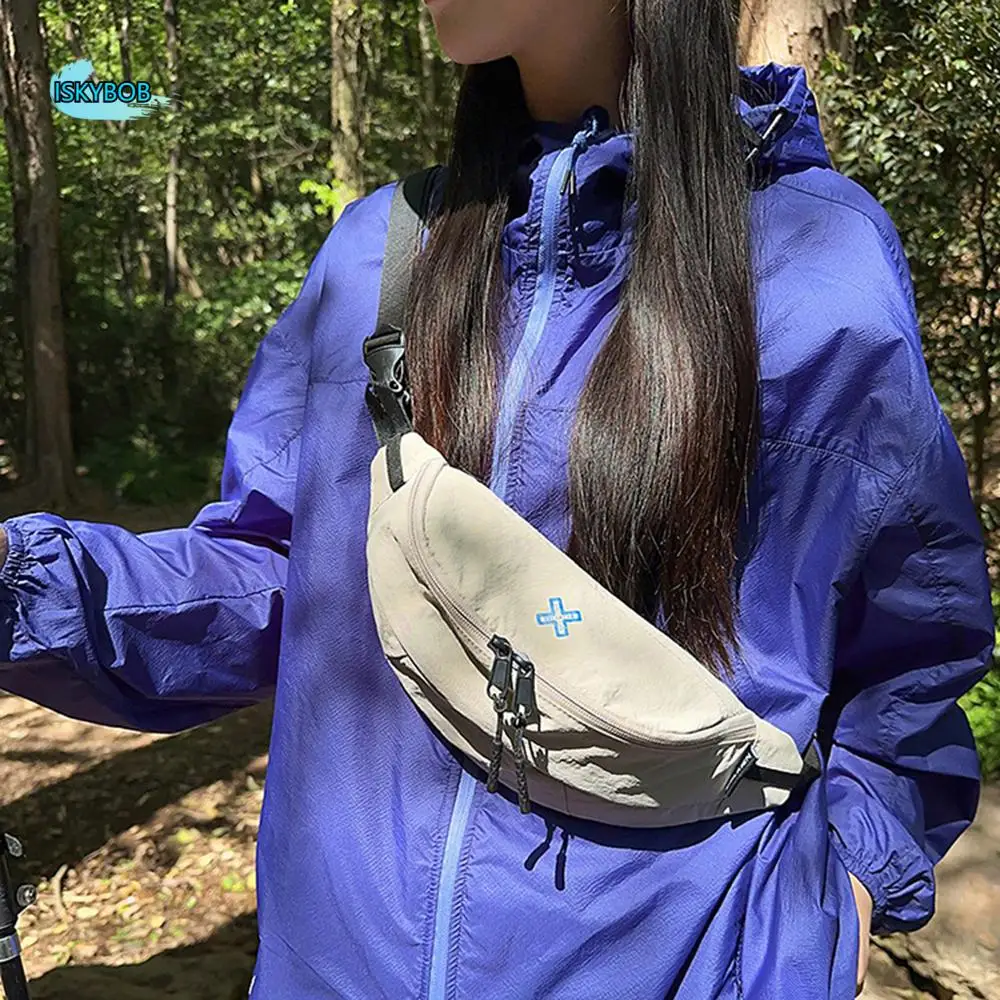 Large Capacity Sports Chest Bag Color Contrast Waterproof Crossbody Dumpling Bag Phone Pouch Korean Style Men Waist Bag Boys
Large Capacity Sports Chest Bag Color Contrast Waterproof Crossbody Dumpling Bag Phone Pouch Korean Style Men Waist Bag Boys