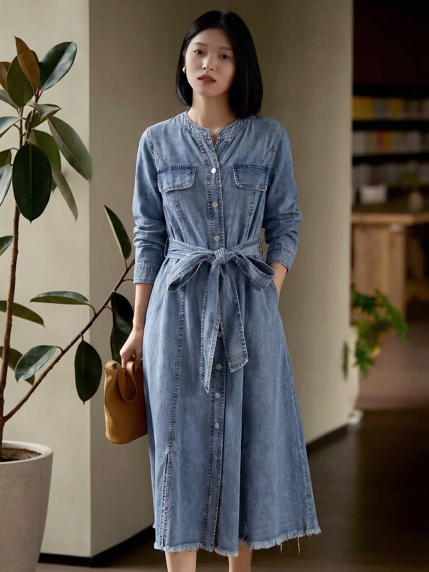 Chivirin Vintage Blue Denim irt Dr Women's Spring Faion Stand Collar Belted Waist Midi Hemline Cotton Casual Skirt
Chivirin Vintage Blue Denim irt Dr Women's Spring Faion Stand Collar Belted Waist Midi Hemline Cotton Casual Skirt
