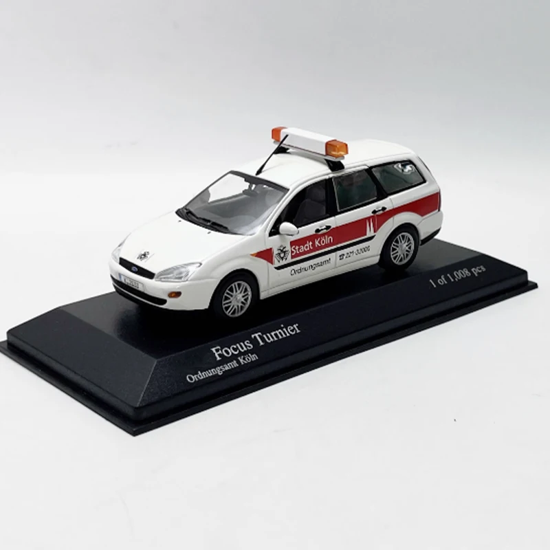 Литая под давлением оригинальная модель из сплава Ford Turnier в масштабе 1:43, готовая продукция, украшение, хобби, сувениры, коллекция подарков, дисплей 
Литая под давлением оригинальная модель из сплава Ford Turnier в масштабе 1:43, готовая продукция, украшение, хобби, сувениры, коллекция подарков, дисплей