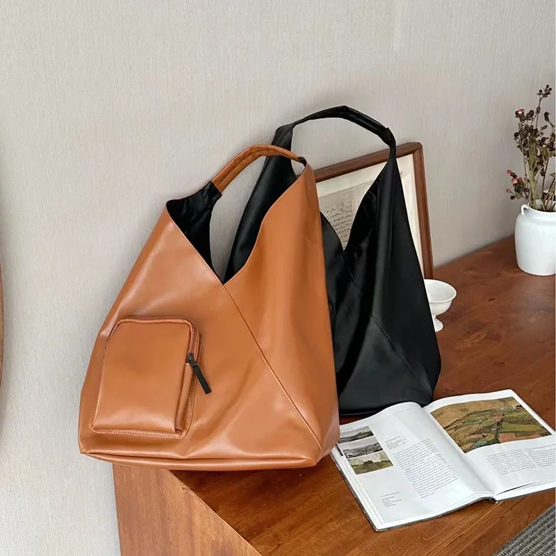 Advanced Triangular Shape Casual Designer Bags Soft PU Leather Large Capacity Tote Bag Luxury Portable Chain Underarm Bag
Advanced Triangular Shape Casual Designer Bags Soft PU Leather Large Capacity Tote Bag Luxury Portable Chain Underarm Bag