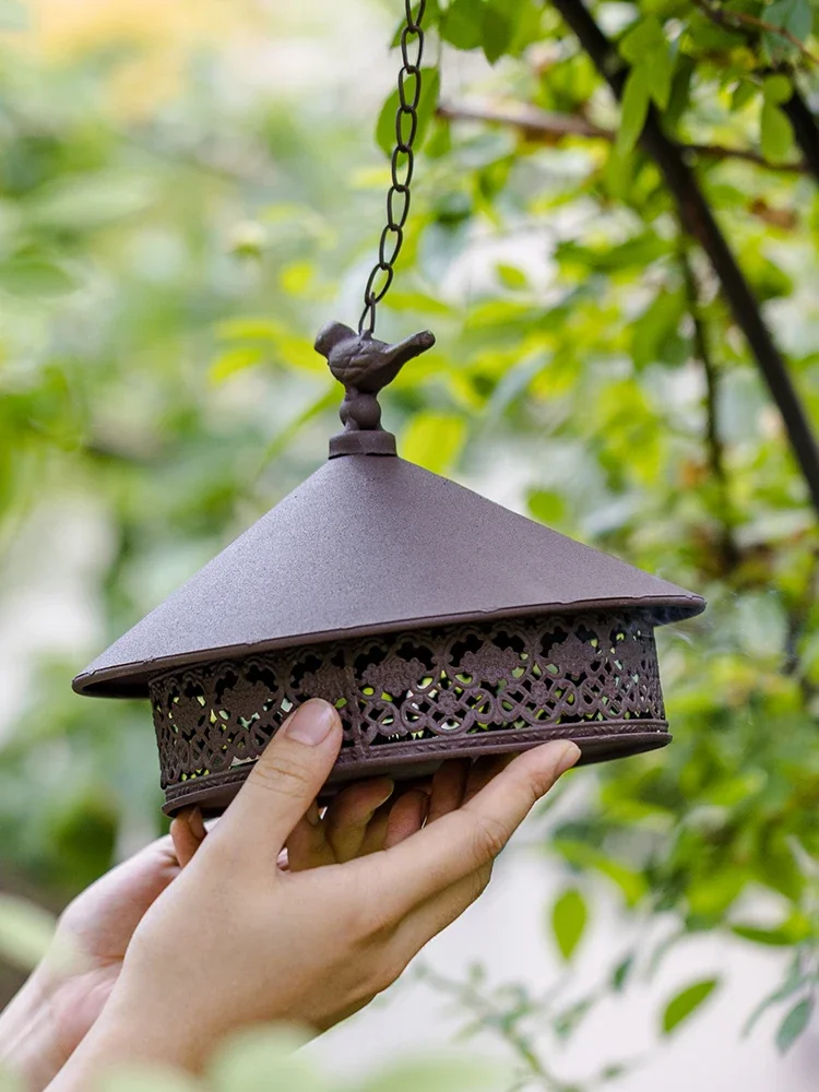 Hanging creative mosquito coil box outdoor household tray wrought iron with lid fireproof aromatherapy stove
Hanging creative mosquito coil box outdoor household tray wrought iron with lid fireproof aromatherapy stove
