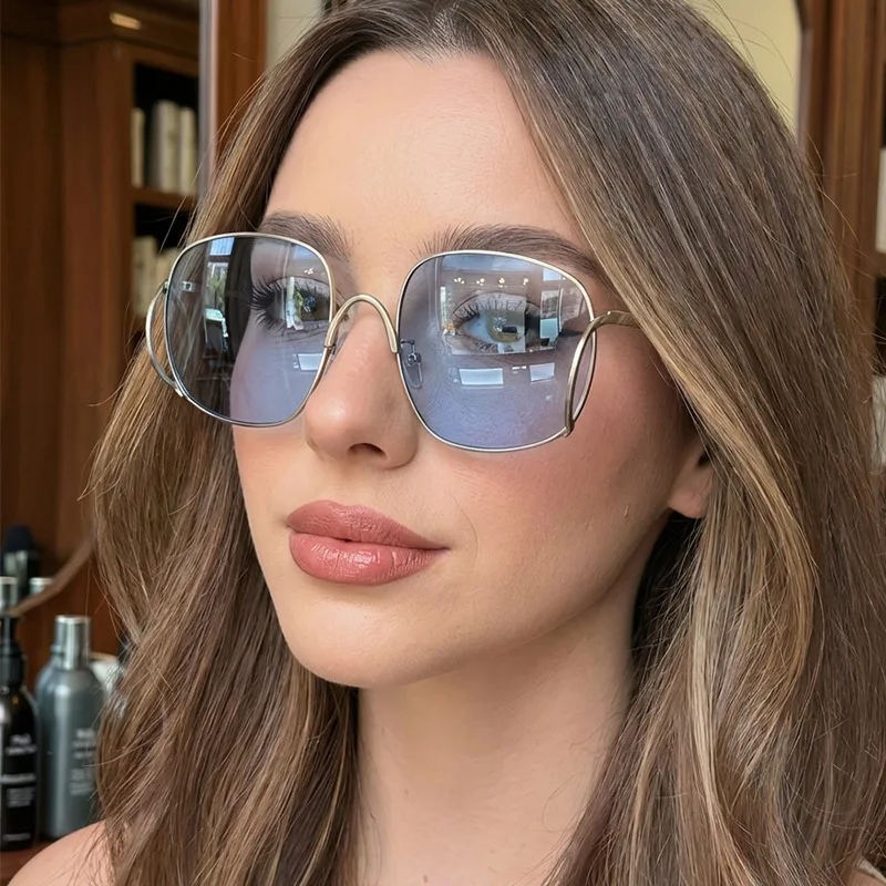 Oversized Square Women's Sunglasses Fashion Metal Large Frame Men's Sunglasses Personalized Curved Glasses Driving Goggles UV400
Oversized Square Women's Sunglasses Fashion Metal Large Frame Men's Sunglasses Personalized Curved Glasses Driving Goggles UV400