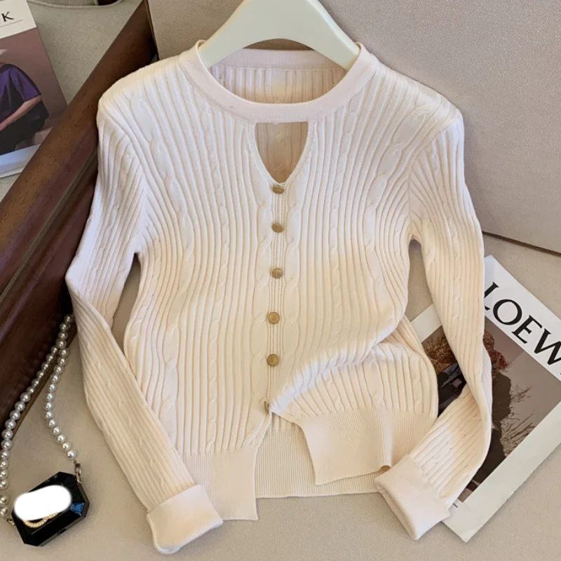 Korean Winter Women white Pullover Cozy Cashmere Top High Collar Knitted Jacket Hollow Out Long Sleeve Harajuku High Quality
Korean Winter Women white Pullover Cozy Cashmere Top High Collar Knitted Jacket Hollow Out Long Sleeve Harajuku High Quality