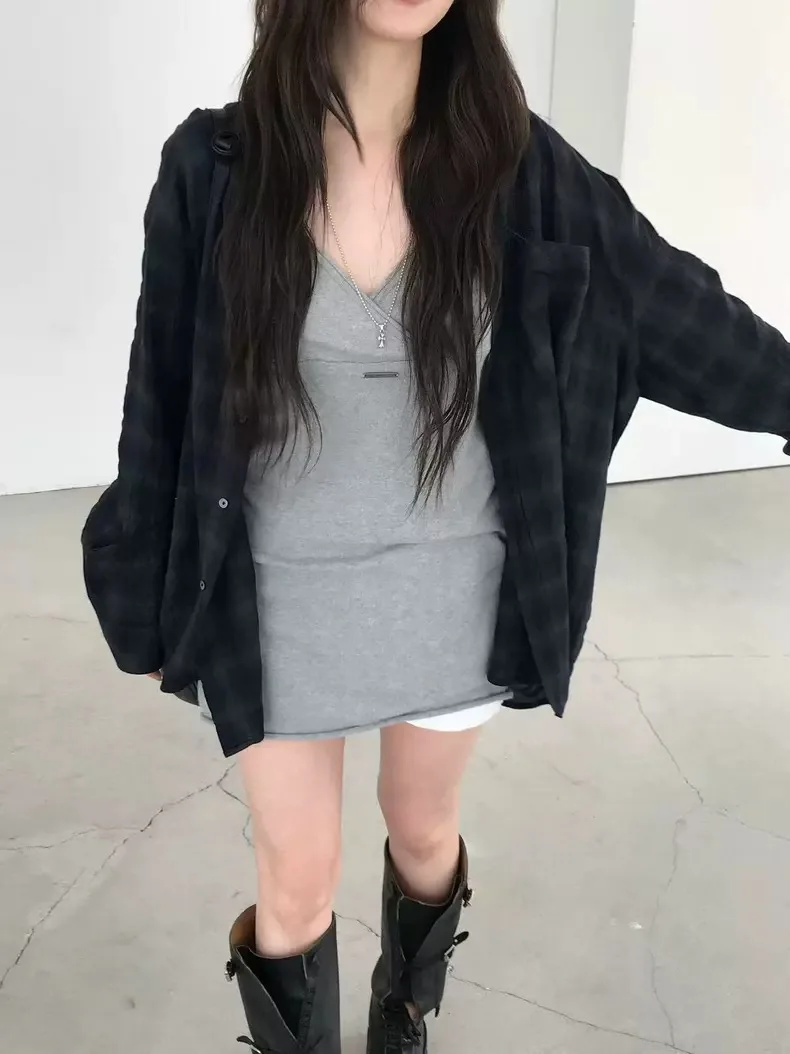Fashionable Knitted Shirt And Halter Dress Set with Plaid Design Long Sleeve V-Neck Spring Summer Collection Quick Delivery
Fashionable Knitted Shirt And Halter Dress Set with Plaid Design Long Sleeve V-Neck Spring Summer Collection Quick Delivery