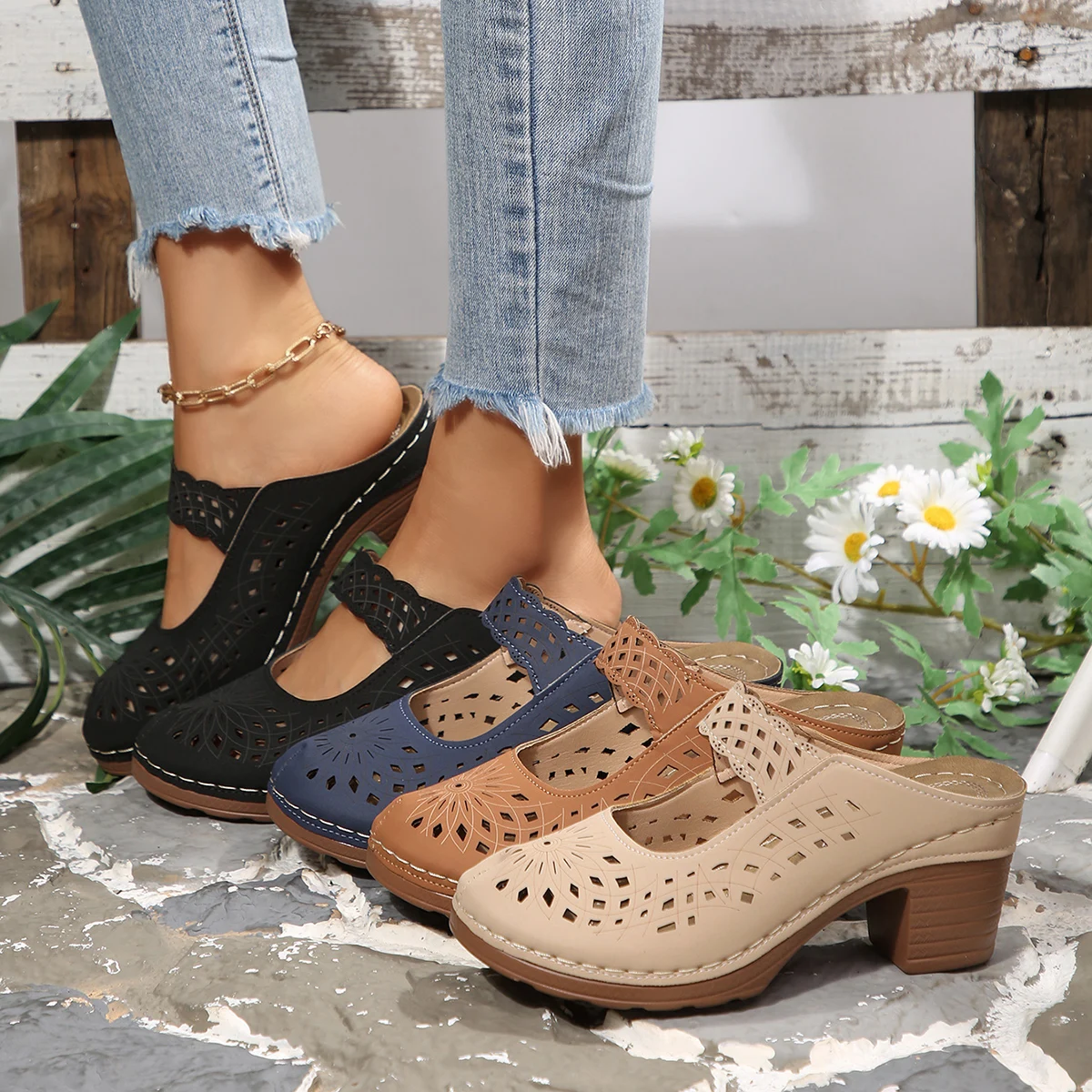 2026 Summer New Women's Plus Size Chunky High Heel Slippers Hollow Closed Toe Slip-On Mueller Sandals for Women Sandals
2026 Summer New Women's Plus Size Chunky High Heel Slippers Hollow Closed Toe Slip-On Mueller Sandals for Women Sandals