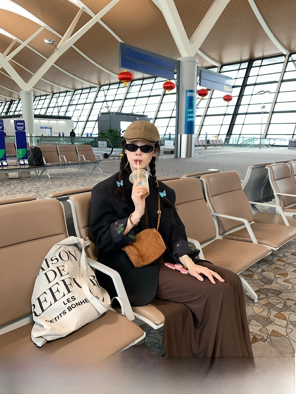 Strawberry Jump Retro Single Button Loose Fit Casual Women's Suit Jacket Spring Commute Style Long Sleeve Standard Length
Strawberry Jump Retro Single Button Loose Fit Casual Women's Suit Jacket Spring Commute Style Long Sleeve Standard Length