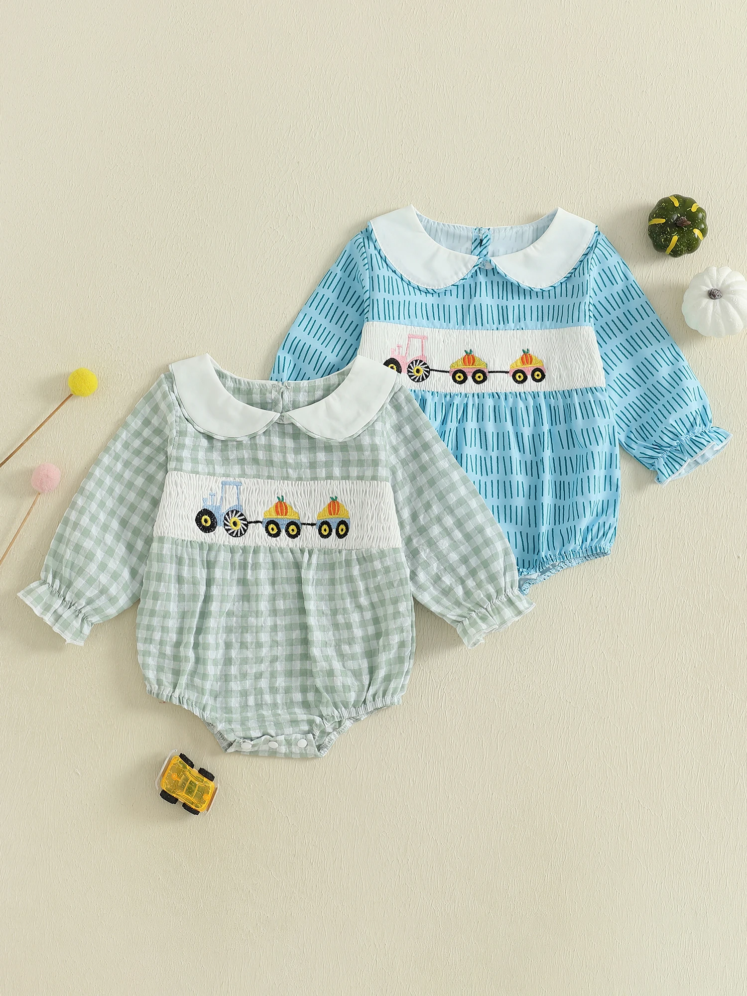 Infant Girls Halloween Romper with Plaid Print Pumpkin Truck Embroidery Long Sleeve and Doll Collar for a Spooky Look
Infant Girls Halloween Romper with Plaid Print Pumpkin Truck Embroidery Long Sleeve and Doll Collar for a Spooky Look