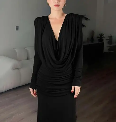 Women's Dress 2026 Slimming New Fashionable and Elegant Style Deep V-Neck Waist Bag Hip Tail Dress Suitable for Banquet Dress
Women's Dress 2026 Slimming New Fashionable and Elegant Style Deep V-Neck Waist Bag Hip Tail Dress Suitable for Banquet Dress