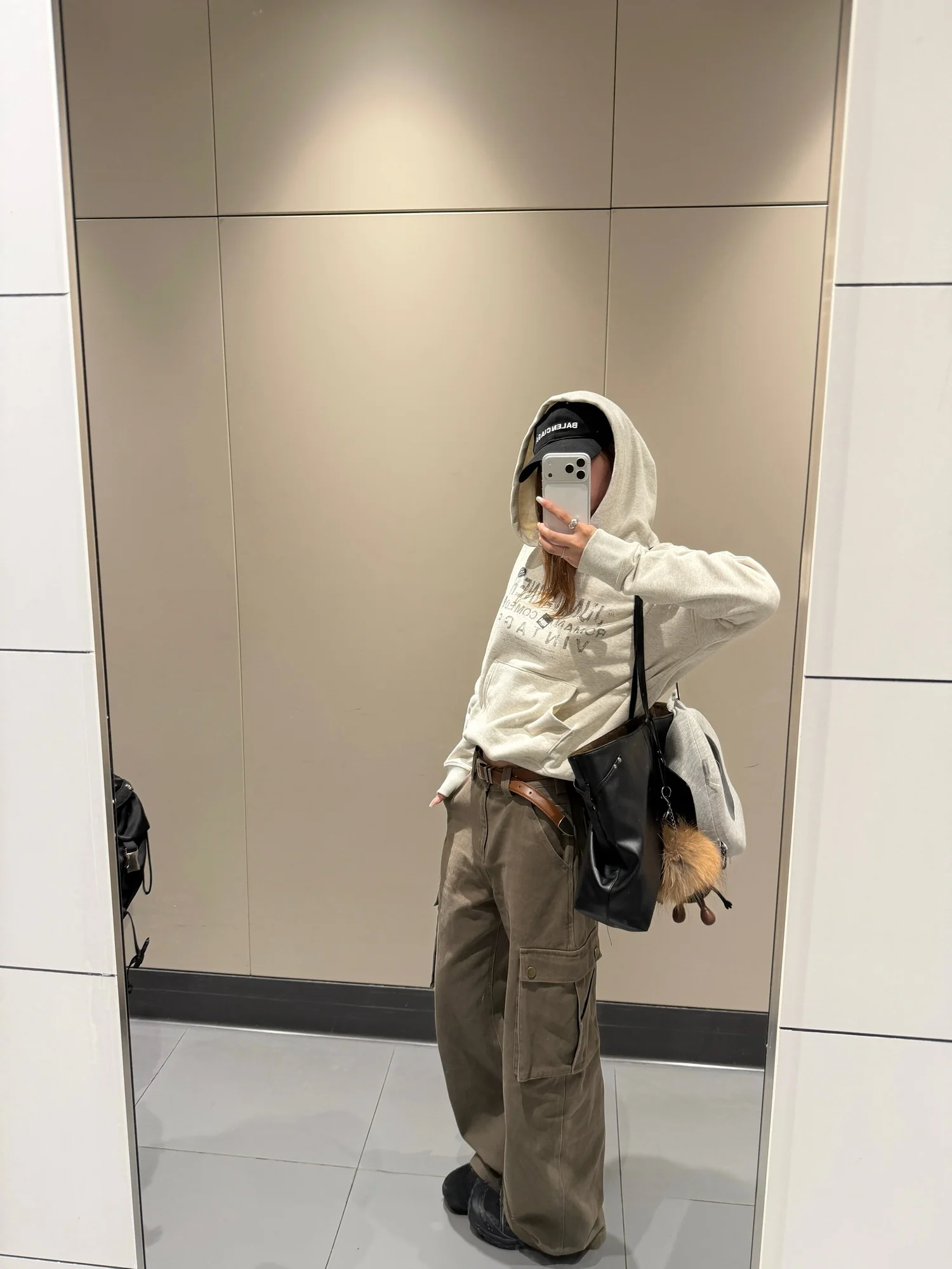 Tenkevin Vintage Deconstructed Wide Leg Casual Pants Women's Small Size Loose Slim Straight Tube Trousers with Big Pockets
Tenkevin Vintage Deconstructed Wide Leg Casual Pants Women's Small Size Loose Slim Straight Tube Trousers with Big Pockets