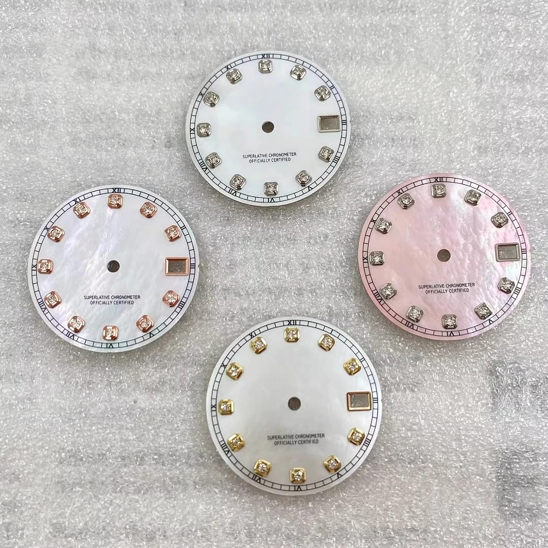 28.5mm mother of pearl dial with printed logo, suitable for NH35 movement, diamond face, no night light 
28.5mm mother of pearl dial with printed logo, suitable for NH35 movement, diamond face, no night light