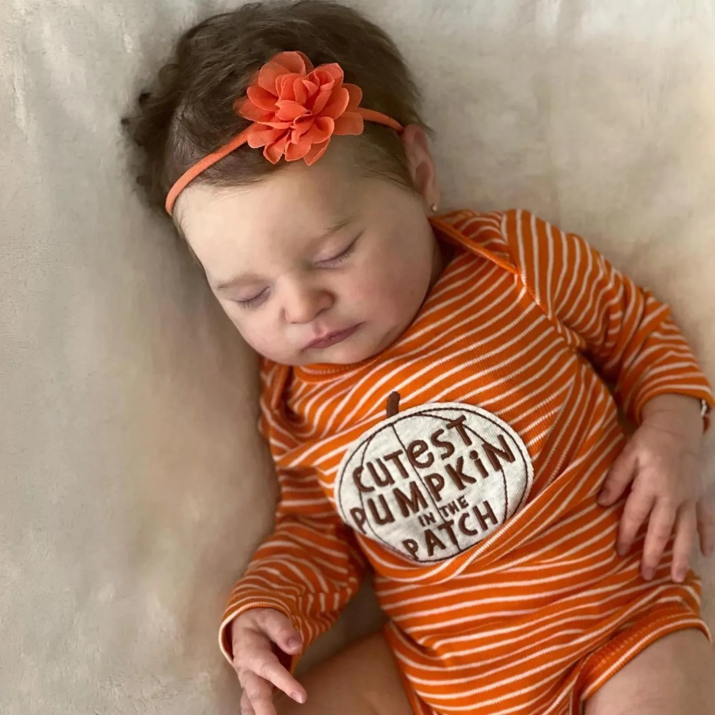 BZDOLL 50cm 20inch Asleep Reborn Doll, Vinyl Limbs & Cloth Body, 3D Skin with Veins, Lifelike Gift for Kids
BZDOLL 50cm 20inch Asleep Reborn Doll, Vinyl Limbs & Cloth Body, 3D Skin with Veins, Lifelike Gift for Kids