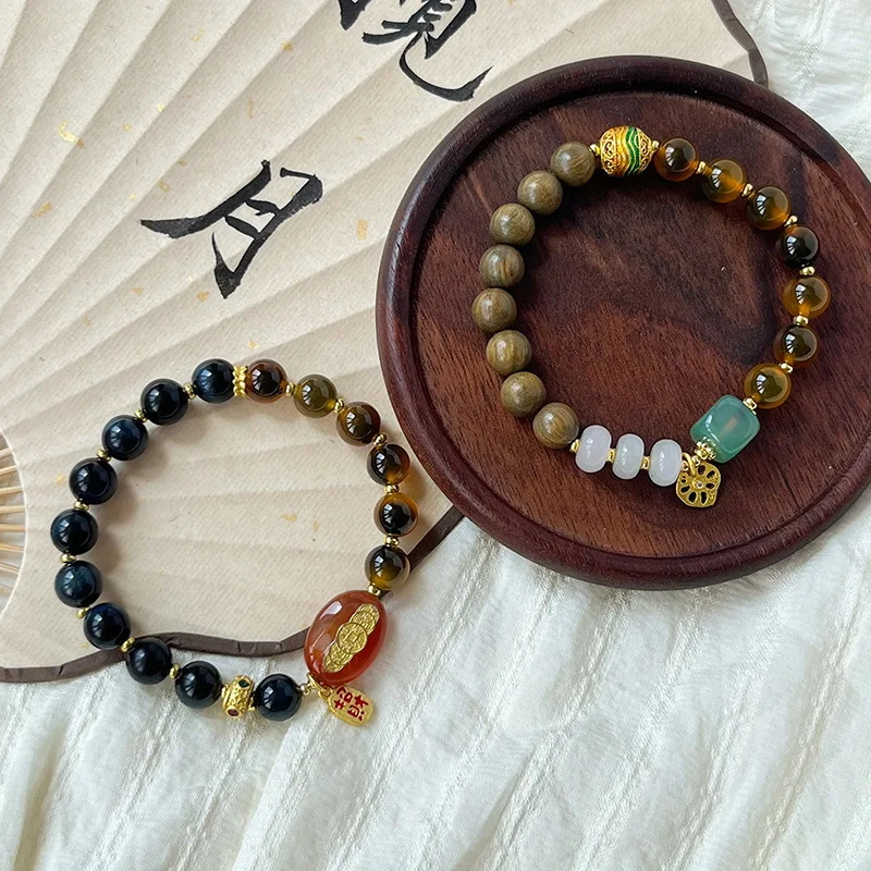 Новый китайский стиль натуральный сахар сердце агат для женщин простой высококачественный универсальный эластичный браслет из бисера
Новый китайский стиль натуральный сахар сердце агат для женщин простой высококачественный универсальный эластичный браслет из бисера