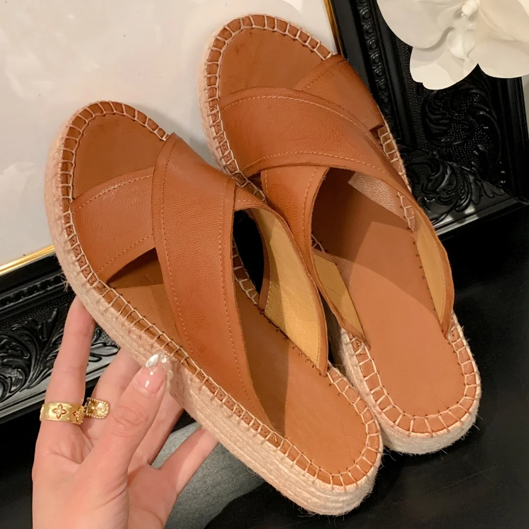 Women's cow leather narrow band cross strap open toe slip-on thick sole platform flats summer slides sandals casual female shoes
Women's cow leather narrow band cross strap open toe slip-on thick sole platform flats summer slides sandals casual female shoes