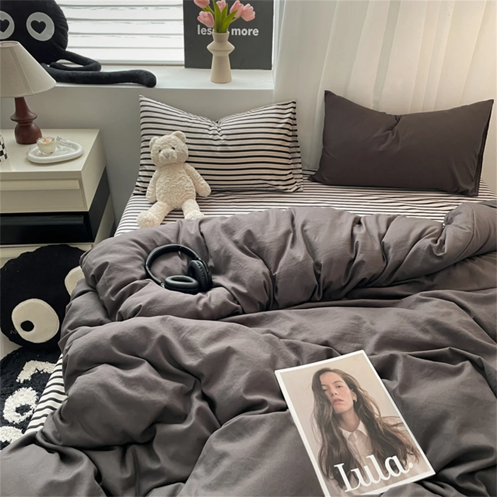 Fashion Bedding Set Twin Full Queen Size Bed Flat Sheet Soft Kid Adults Duvet Cover Set Quilt Cover Pillowcases Stripe Bed Linen
Fashion Bedding Set Twin Full Queen Size Bed Flat Sheet Soft Kid Adults Duvet Cover Set Quilt Cover Pillowcases Stripe Bed Linen