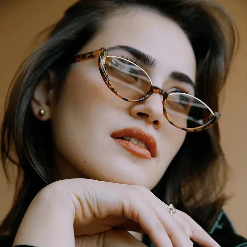 Fashion Cat Eye Small Frame Sunglasses For Women Personalized Non Mainstream Internet Celebrity Street Photography Y2K Glasses
Fashion Cat Eye Small Frame Sunglasses For Women Personalized Non Mainstream Internet Celebrity Street Photography Y2K Glasses