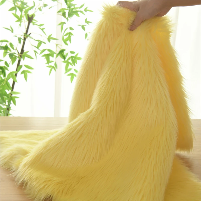 4cm Wool Length 160cm Wide High-grade Imitation Fox Hair Plush Fabric Carpet Fur Clothing Animal Fursuit Hair DIY Sewing Fabric
4cm Wool Length 160cm Wide High-grade Imitation Fox Hair Plush Fabric Carpet Fur Clothing Animal Fursuit Hair DIY Sewing Fabric