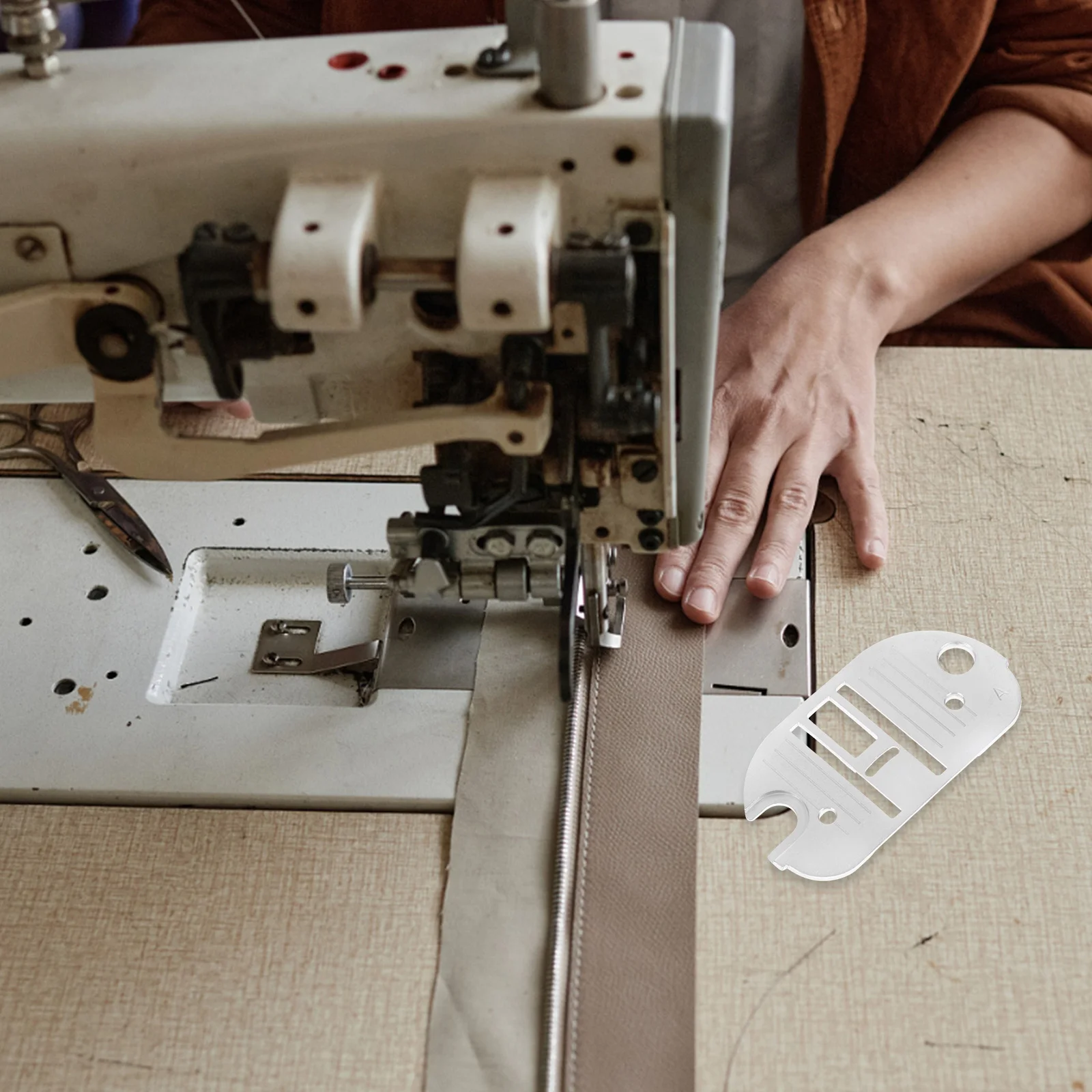 Sewing Machine Needle Plate Metal Replacement Part Compatible with Vintage Mini Industrial Sewing Machines Needle Pad
Sewing Machine Needle Plate Metal Replacement Part Compatible with Vintage Mini Industrial Sewing Machines Needle Pad