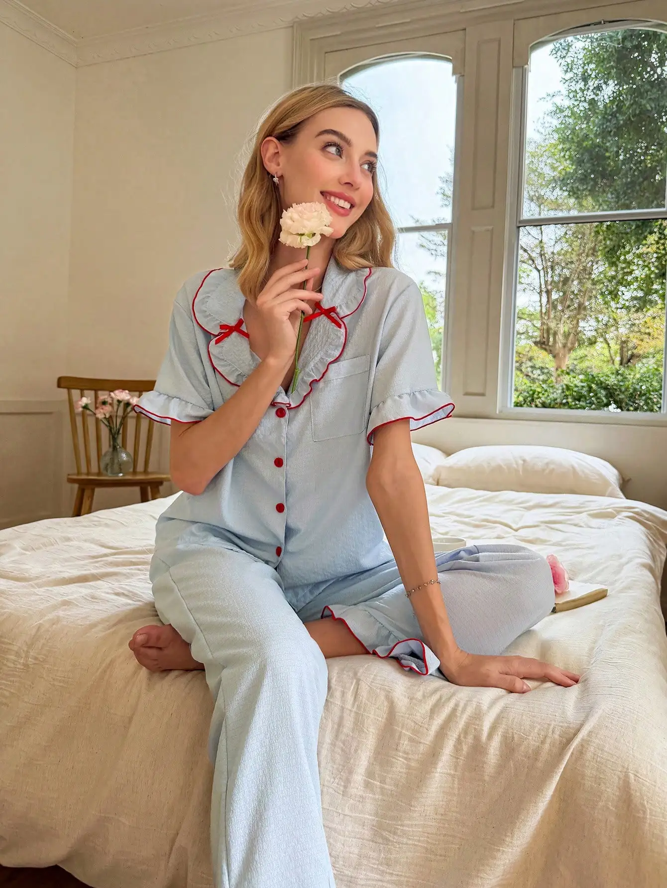 Women's Romantic Casual Crinkle Fabric Contrast Color Ruffled Collar Short Sleeve Pajama Set With Pants Light Blue Pajamas
Women's Romantic Casual Crinkle Fabric Contrast Color Ruffled Collar Short Sleeve Pajama Set With Pants Light Blue Pajamas