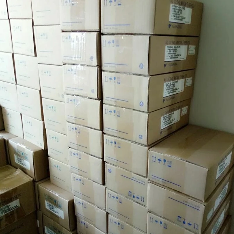 New Yaskawa SGMGH-13DCA6S Servo Motor In Stock Fast Shipping
New Yaskawa SGMGH-13DCA6S Servo Motor In Stock Fast Shipping