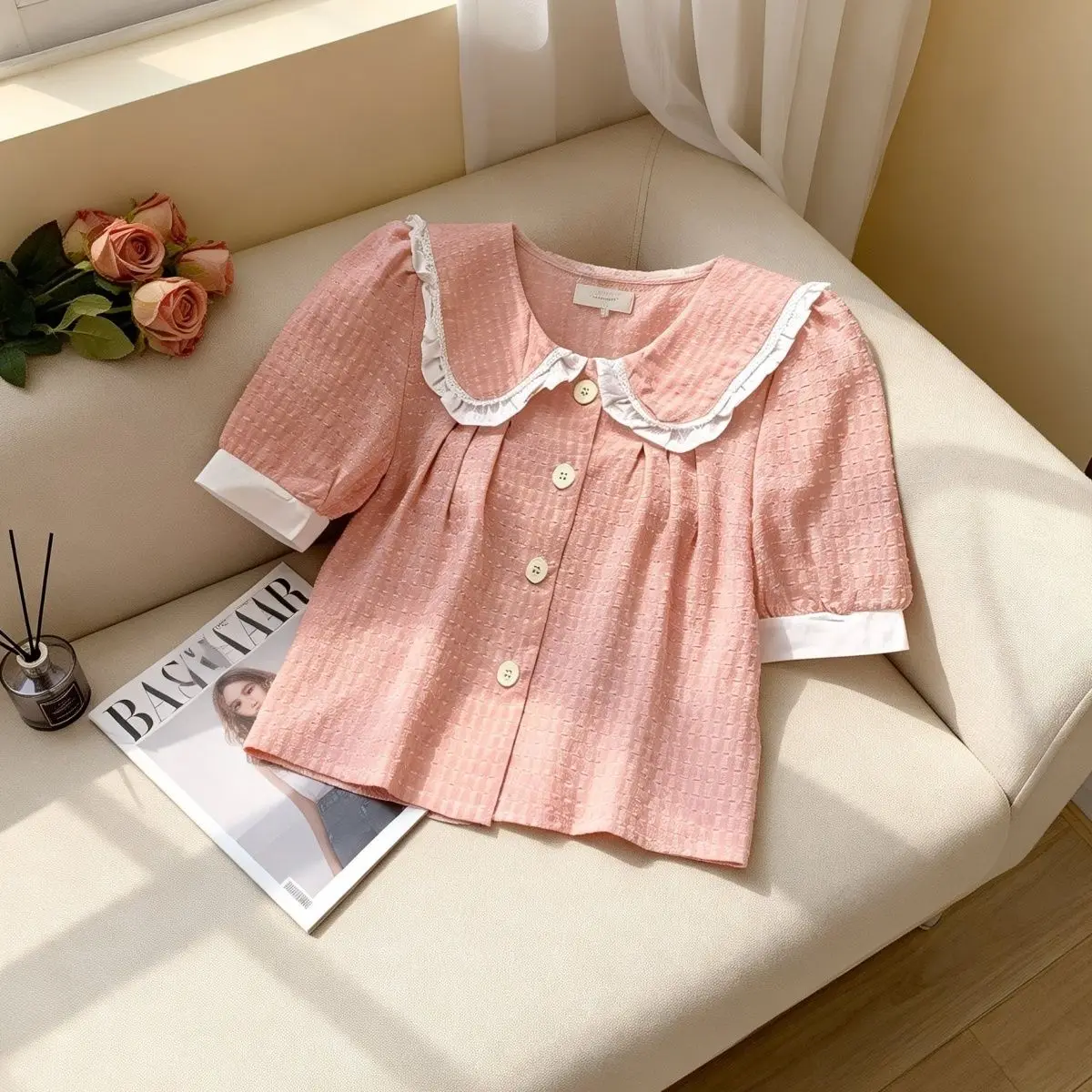 Summer New Style Casual Design Short Sleeve Doll Collar Patchwork Loose Top Slimming Belly Covering Bubble Sleeve Shirt
Summer New Style Casual Design Short Sleeve Doll Collar Patchwork Loose Top Slimming Belly Covering Bubble Sleeve Shirt