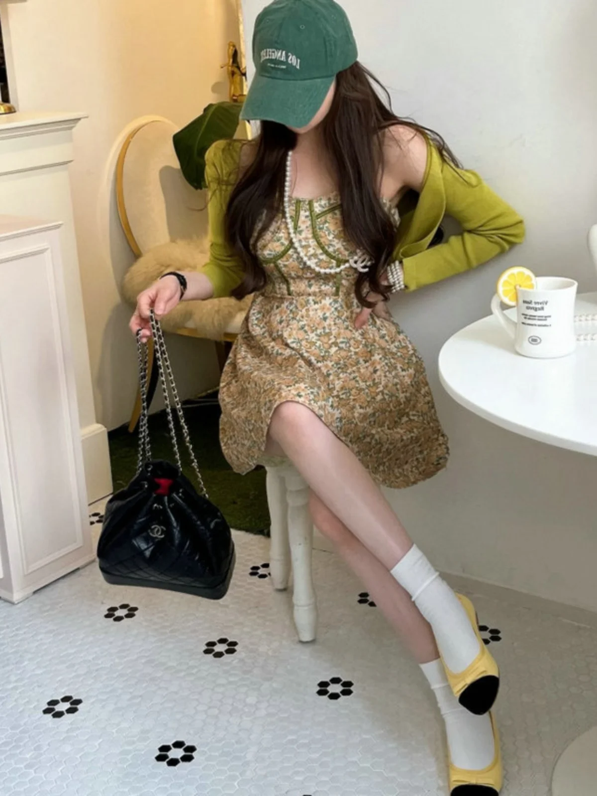 Solowen Beautiful Vintage Floral Print Waist-Cinching Strap Dress Thin Sun Protection Knitted Sweater Set Women's Fashion Sum...
Solowen Beautiful Vintage Floral Print Waist-Cinching Strap Dress Thin Sun Protection Knitted Sweater Set Women's Fashion Sum...