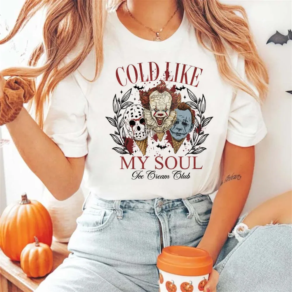 Cold Like My Soul Ice Cream Club Женская мода Ретро Модная футболка Свободная женская футболка с забавным принтом и мультяшным узором Базовая футболка
Cold Like My Soul Ice Cream Club Женская мода Ретро Модная футболка Свободная женская футболка с забавным принтом и мультяшным узором Базовая футболка