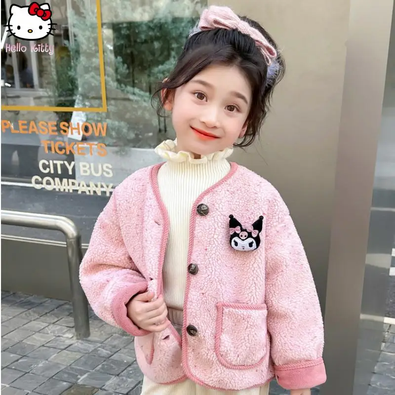 Толстое пальто для девочек в стиле аниме Sanrio, осенне-зимняя новинка, теплая детская одежда с героями мультфильмов Kawaii, модные повседневные милые топы
Толстое пальто для девочек в стиле аниме Sanrio, осенне-зимняя новинка, теплая детская одежда с героями мультфильмов Kawaii, модные повседневные милые топы