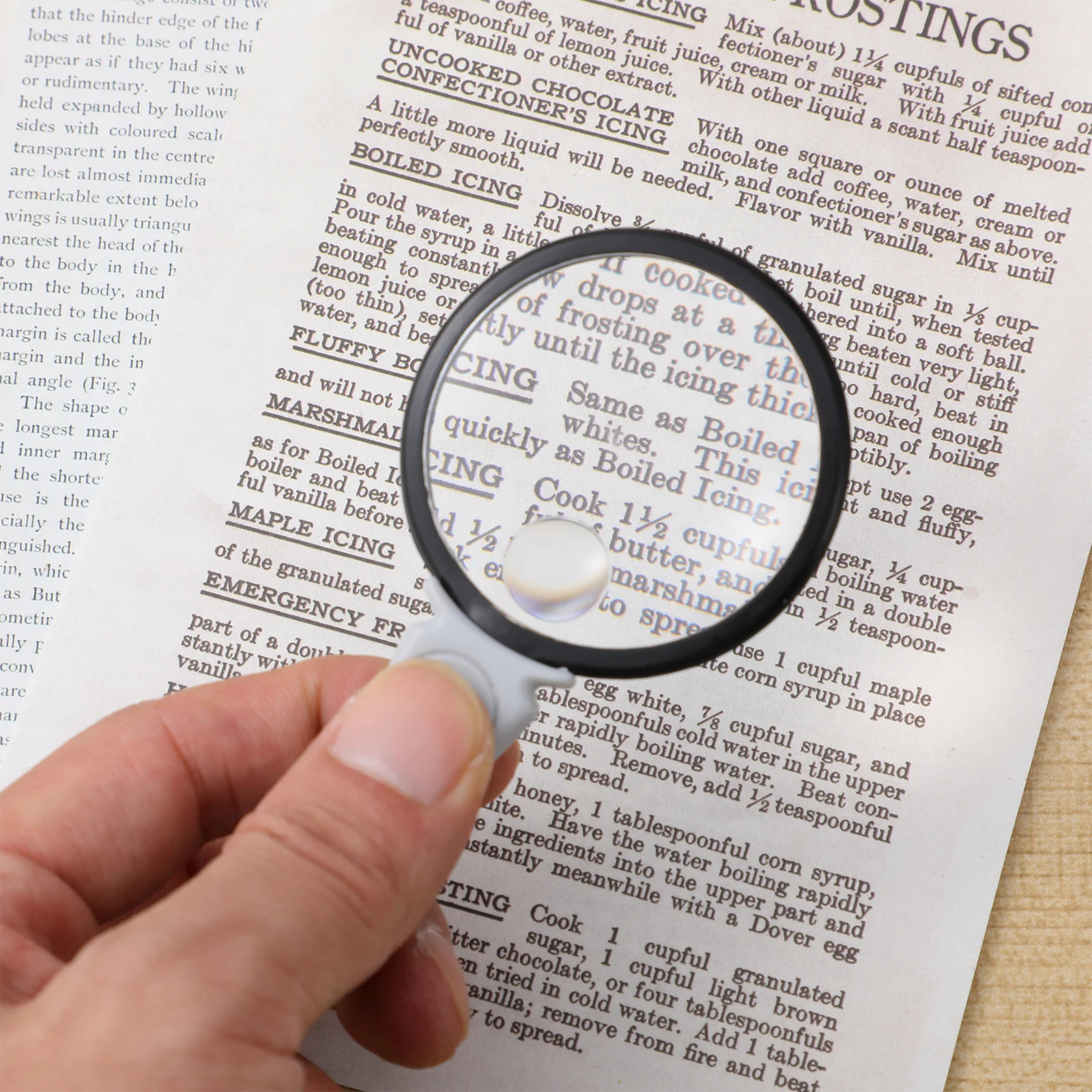Hanging Magnifier Necklace Lightweight Reading Aid Clear Lens For Seniors Kids Stamp Collectors Jewelry Repair Maps
Hanging Magnifier Necklace Lightweight Reading Aid Clear Lens For Seniors Kids Stamp Collectors Jewelry Repair Maps