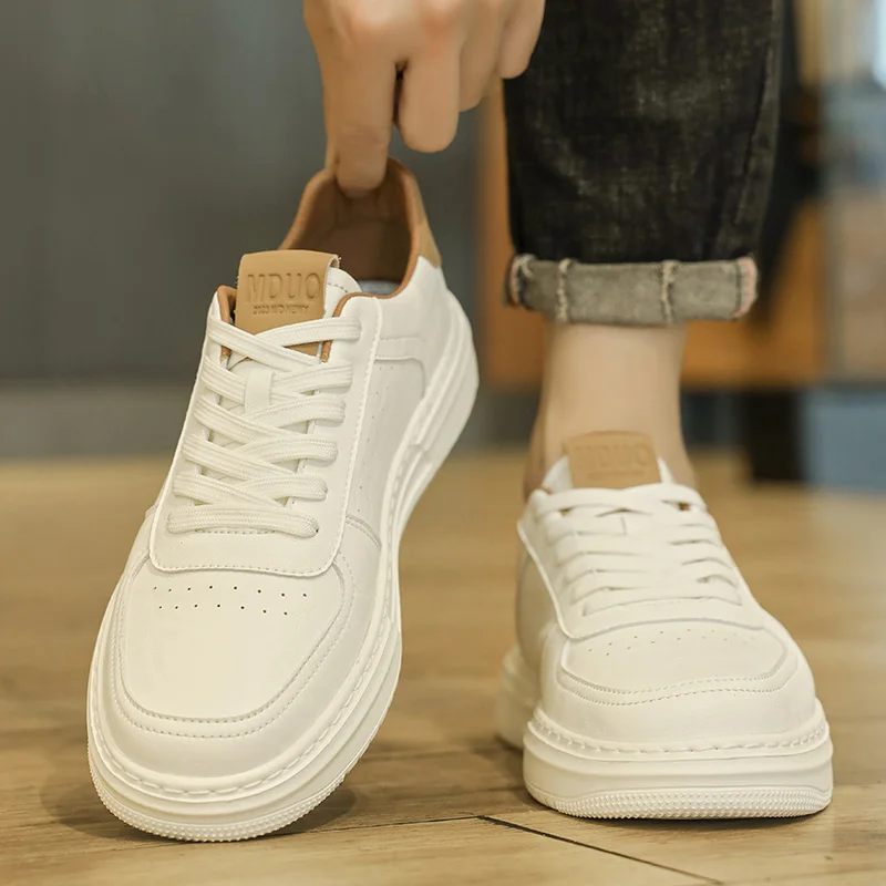 New 2026 Men's White Sports Shoes Waterproof Versatile Casual Leather Shoes Youth Trend Korean Style Outdoor Leisure Shoes
New 2026 Men's White Sports Shoes Waterproof Versatile Casual Leather Shoes Youth Trend Korean Style Outdoor Leisure Shoes